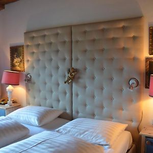 Standard Zimmer mit Kingsize-Bett im Nebengebäude
